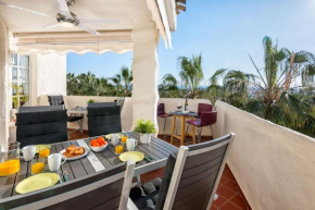 Puerto Marina, Frontline apartment in Benalmadena, Malaga, La Carihuela